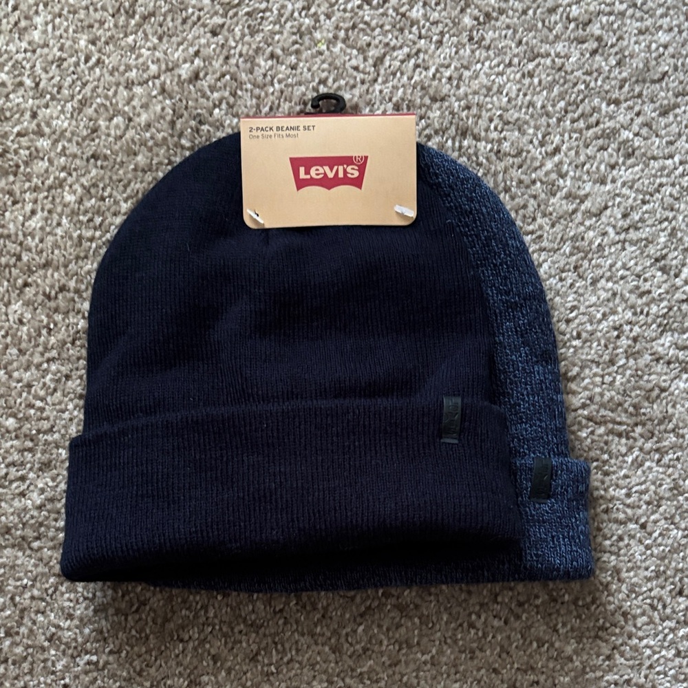 Levi's Men's Dual-Tone Beanie Set
